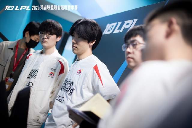 根据双方近 根据双方近