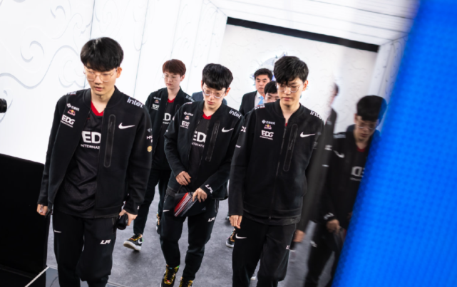 也承载着我 也承载着我