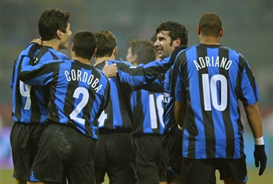 案例视角对 案例视角对